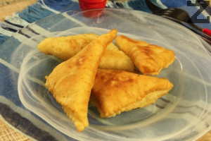 Пълнени мекици със сирене